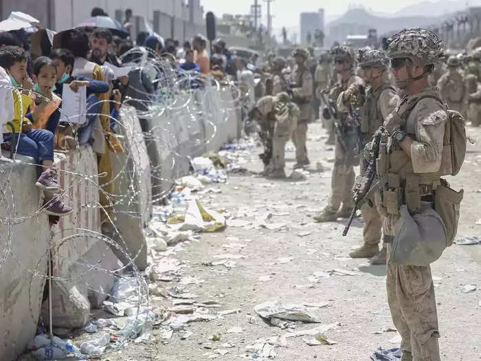 us army at kabul airport