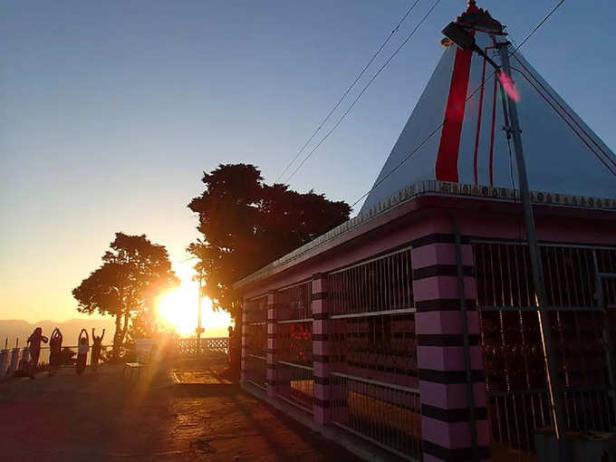 कुंजापुरी मंदिर ट्रैकिंग - Kunjapuri Temple Trekking in Rishikesh in Hindi