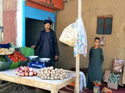 अफगानिस्तान के सिंगर हबीबुल्लाह शाबाब ने छोड़ी सिंगिग, अब बेच रहे हैं सब्जियां