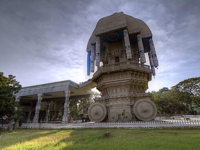 चेन्नई का वल्लुवर कोट्टम - Valluvar Kottam in Chennai in Hindi