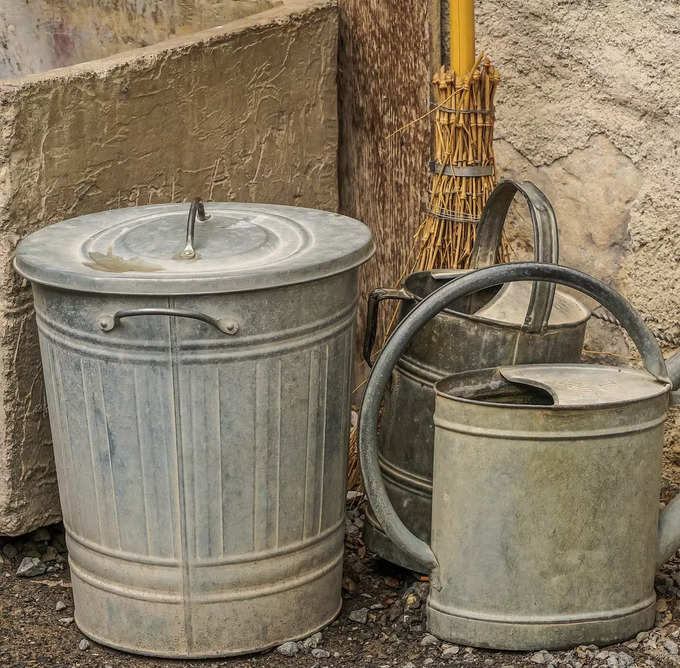 ​ಮುರಿದ ಪಾತ್ರೆಗಳು