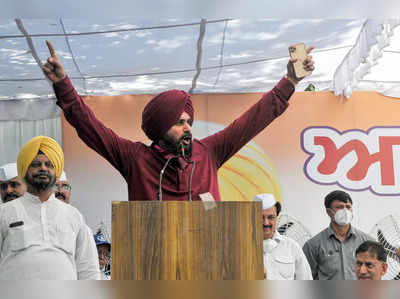 Punjab Crisis: ईंट से ईंट बजा दूंगा...दिखावे का घोड़ा नहीं... नवजोत सिंह सिद्धू ने कांग्रेस हाईकमान को दी चेतावनी!