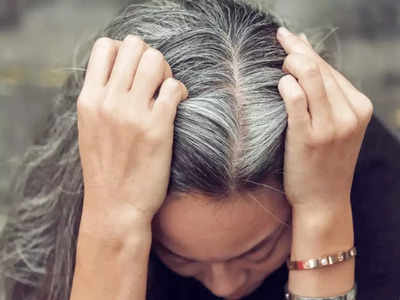 Gray Hair Problem : या एका कारणामुळे केस होतात पांढरे, साध्या-सोप्या आयुर्वेदीक उपायांमुळे पांढरे केस होतील काळेभोर 