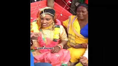 Viral Video: ಮದುವೆ ಮಂಟಪದಲ್ಲಿ ವರನಿಗೆ ಬಿತ್ತು ವಧುವಿನಿಂದ ಏಟು! : ಯಾಕೆ ಗೊತ್ತಾ?