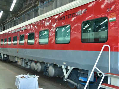 Indian Railway News: पटरी पर उतरने वाला है नया 3 टीयर एसी इकनॉमी कोच, सस्ता होगा इसका किराया, जानिए कितना!
