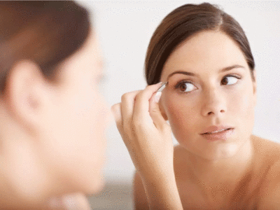 Eyebrow Shape: आइब्रो को शेप देने का आसान तरीका, घर में पाएं पार्लर फिनिश आइब्रोज