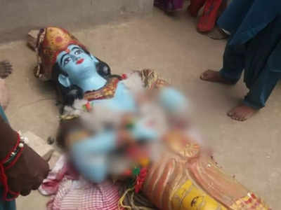 Janmashtami in Pakistan: पाकिस्तान में कृष्ण जन्माष्टमी मनाने पर भड़के कट्टरपंथी, मंदिर पर हमला कर मूर्ति को किया खंडित