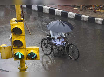 Delhi Rain News: अगस्त में 13% कम हुई बारिश, सिर्फ 9 दिन बरसे बादल