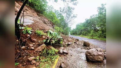 Mumbai Rain News: मुंबई में दो जगह भूस्खलन, बाल-बाल बचे लोग, गुरुवार को कम हो जाएगी बारिश