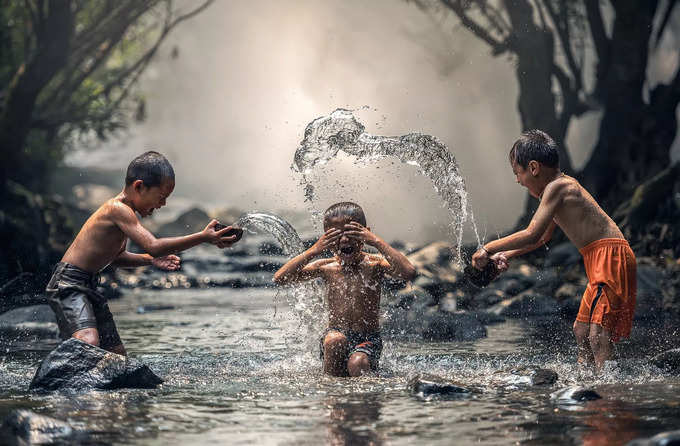 ​ನದಿಯಲ್ಲಿ ಸ್ನಾನ ಮಾಡುತ್ತಿರುವ ಕನಸು