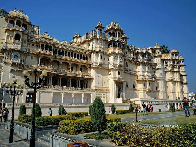 उदयपुर सिटी पैलेस - Udaipur City Palace in Hindi