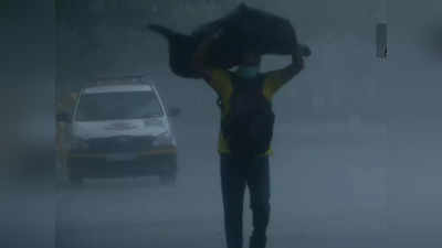 Delhi Rains: आज तो कल से भी तेज हो रही बारिश, दिल्ली, नोएडा और गुड़गांव का अब क्या होगा?