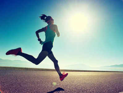 Running Workout: দৌড়ানোর আগে হালকা খাবার খাওয়া কি ঠিক? জানুন বিশেষজ্ঞদের মতামত