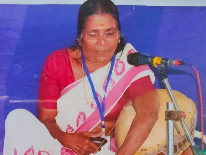 Ambujakshi Pulluvan Song Artiste Samayam malayalam