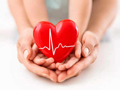 दिल से जुड़ी बीमारियों और हार्ट अटैक का रिस्क कम कर सकते हैं ये हेल्दी सप्लीमेंट्स
