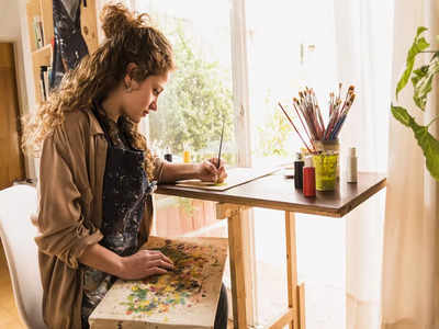 Career Tips: ड्राइंग एंड पेंटिंग में ऐसे बनाएं करियर, जानिए कहां है स्कोप और नौकरी