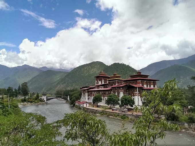 मुंबई से भूटान कैसे पहुंचे - How to Reach Bhutan from Mumbai