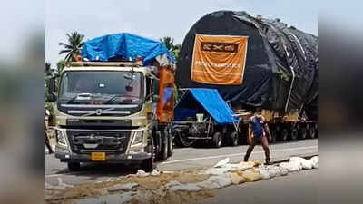 കേരളത്തിലൂടെ യാത്ര ചെയ്ത ഏറ്റവും കൂറ്റൻ കാര്‍ഗോ! ആ ലോറിയിൽ എന്ത്? വിവാദത്തിന് പിന്നില്‍