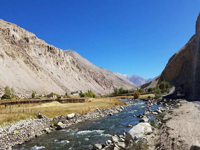 परिवार के साथ लद्दाख - Ladakh with family in Hindi