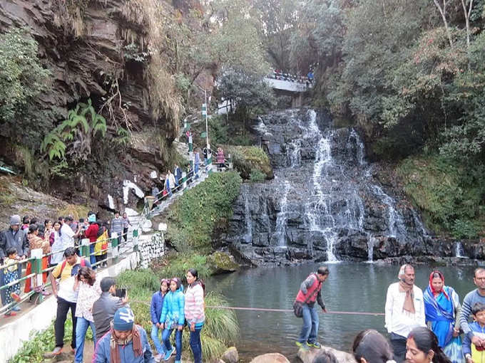 शिलांग में हाथी झरना - Elephant Falls in Shillong in Hindi