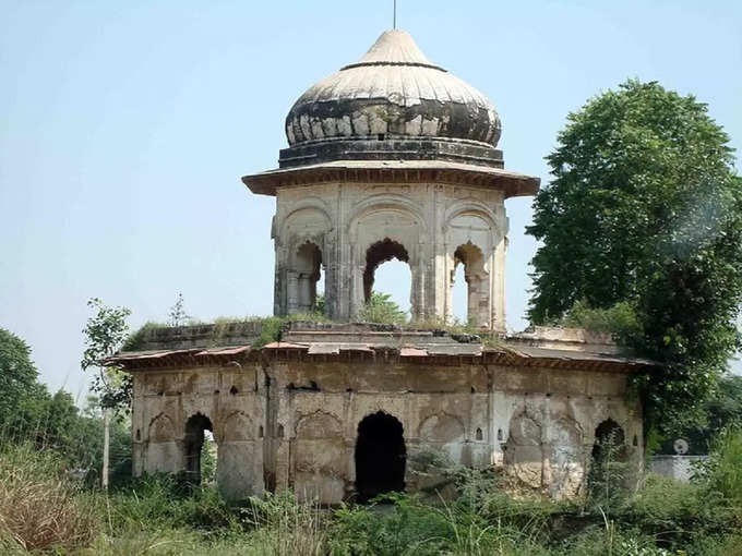 सेठानी की छतरी, गुडगांव - Sethani Ki Chhatri, Gurgaon in Hindi