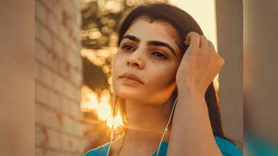 Chinmayi: నటిగా మారుతున్న డబ్బింగ్ ఆర్టిస్ట్.. ఆ సినిమాతో కొత్త అవతారంలో..