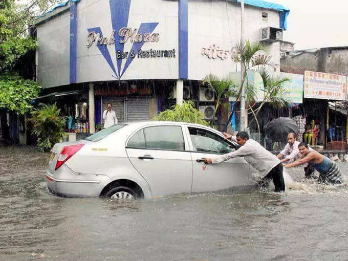 How To Prevent Cars From Monsoon Rain Waterlogging 2