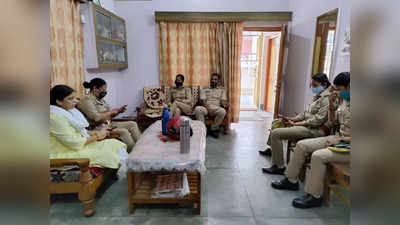 Prayagraj news: राष्‍ट्रपति के प्रयागराज पहुंचने से पहले पुलिस ने एसपी नेता को किया था हाउस अरेस्‍ट