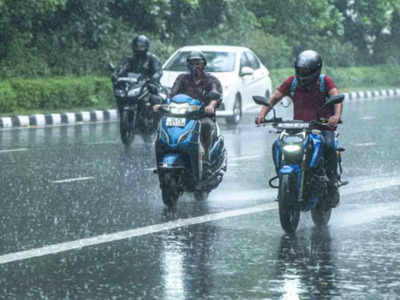 Delhi Weather Forecast: दिल्ली-NCR में हल्की बारिश, इस हफ्ते बादल छाए रहने के आसार