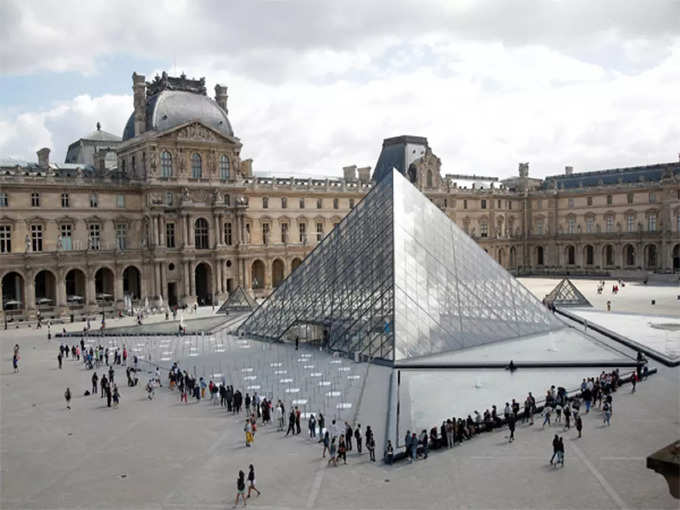 मोना लिसा डकैती, पेरिस - The Mona Lisa heist, Paris