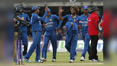 विश्वचषकापूर्वीच श्रीलंकेच्या संघाला बसला मोठा धक्का, दिग्गज खेळाडूने घेतली निवृत्ती
