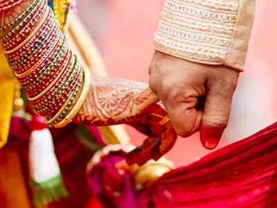 Kerala News: 10 साल तक कमरे में छिपाकर रखा, केरल के शख्स ने आखिरकार प्रेमिका से की शादी