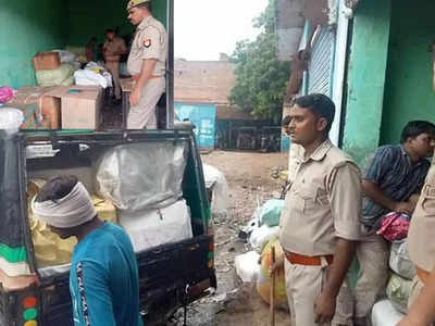 हमीरपुरः किराने की दुकान पर बेच रहे थे विस्फोटक, पुलिस ने छापेमारी कर दुकानदार को भेजा जेल