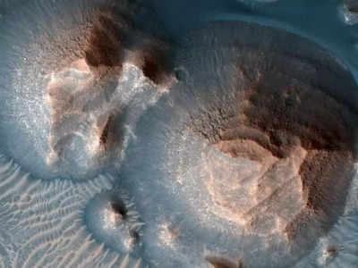 Volcanoes on Mars: मंगल पर धधकते थे हजारों ज्वालामुखी, 4 अरब साल पहले महाविस्फोटों से थर्रा गया था लाल ग्रह