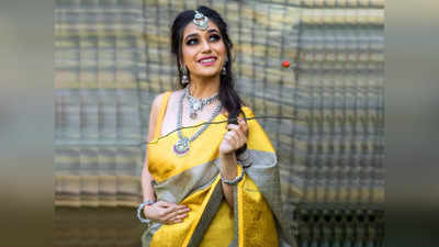 सेलिब्रिटी लुक के लिए पहनें ये डिजाइनर Yellow Sarees, सिल्क फैब्रिक से रहें कंफर्टेबल