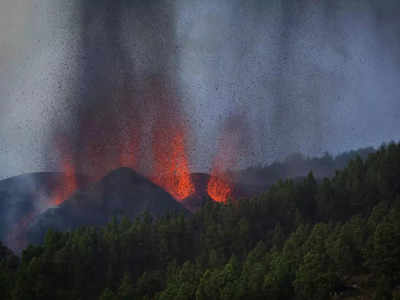स्पेन: ५० वर्षानंतर ज्वालामुखीचा उद्रेक; नागरिकांचे सुरक्षित स्थळी स्थलांतर