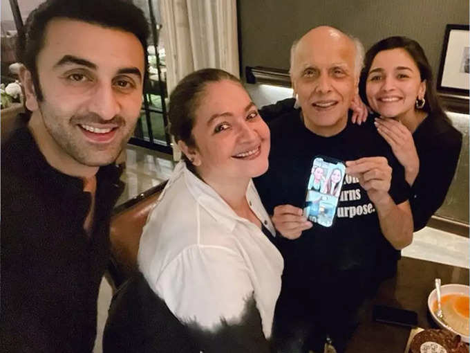 Bday party pics of Mahesh bhatt