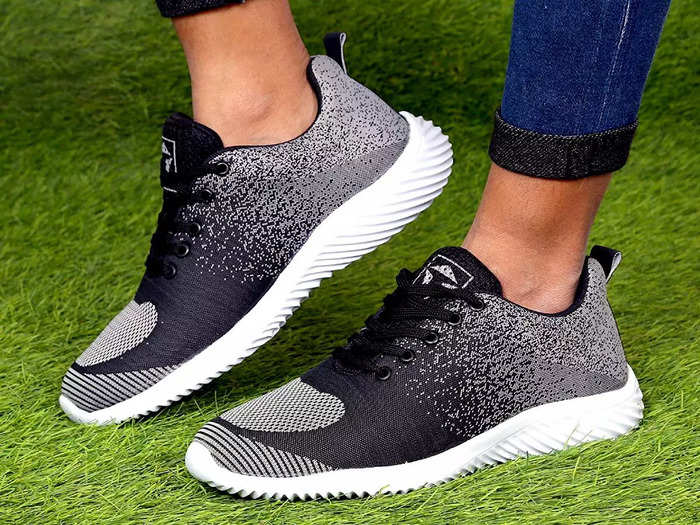 500 रुपए से भी कम कीमत में खरीदें ये सुपर लाइटवेट और कंफर्टेबल Running Shoes