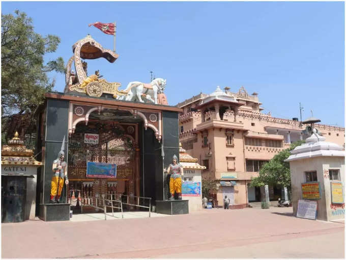 श्री कृष्ण जन्मभूमि मंदिर - Shri Krishna Janmabhoomi Temple in Hindi