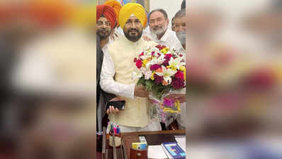 Punjab CM చన్నీపై లైంగిక వేధింపుల ఆరోపణలు.. తొలగించాలని సోనియాకు NWC సంచలన లేఖ!