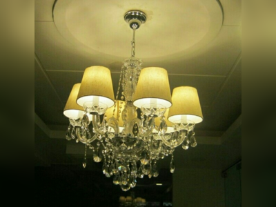 घराला द्या प्रकाशमान ओळख, दणदणीत डिस्काऊंट असलेले chandelier करा ऑर्डर