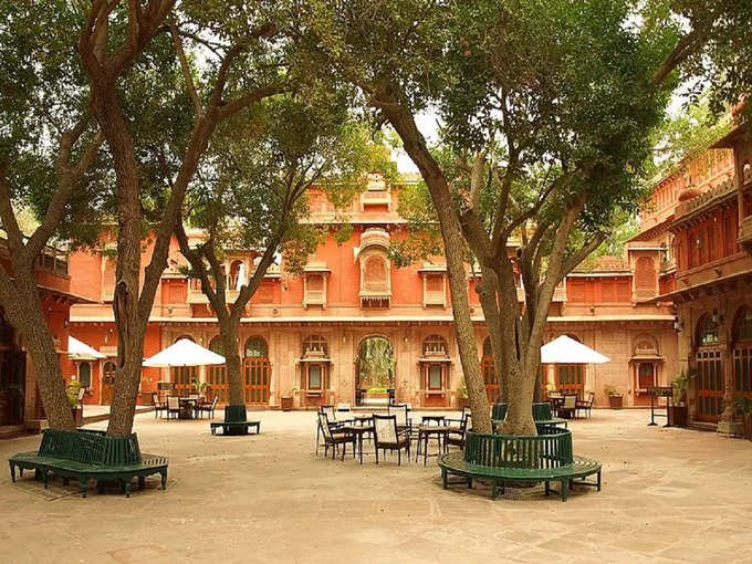 बीकानेर में गजनेर पैलेस - Gajner Palace in Bikaner in Hindi