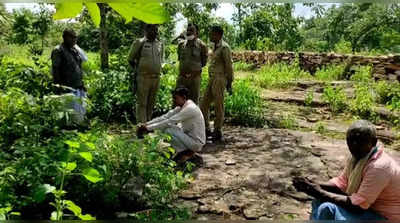 UP के मिर्जापुर में महीनेभर पहले गायब हुई तीन बहनों के मिले नरमुंड, पिता ने कपड़ों से पहचाना, जांच में जुटी पुलिस