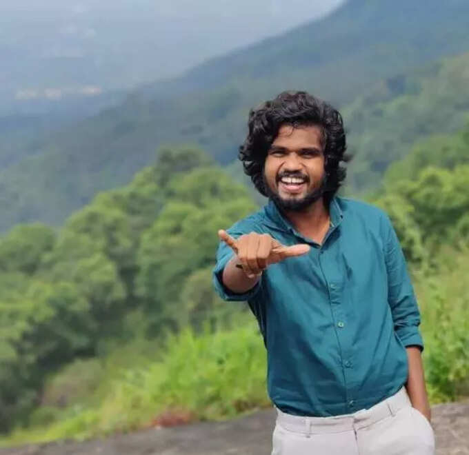 ​കോഴിക്കോട് സ്വദേശികൾ