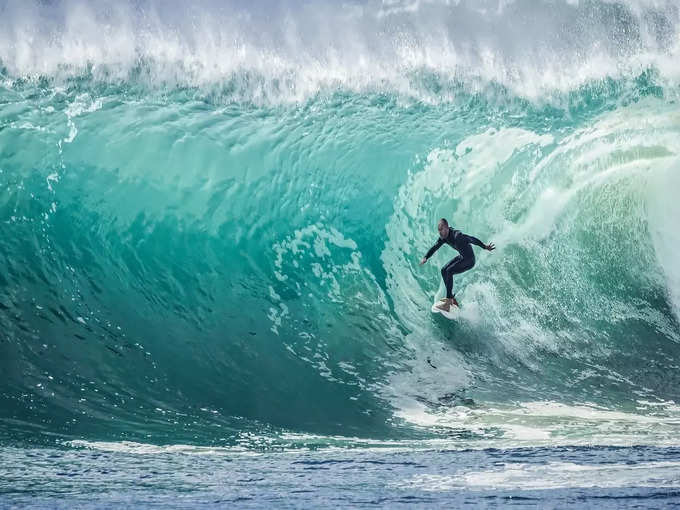बिग वेव सर्फिंग - Big Wave Surfing in Hindi