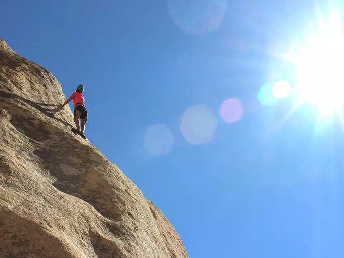 अकेले क्लाइम्बिंग - Solo Climbing in Hindi