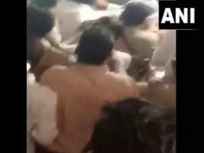 Sangam Lal Gupta: प्रतापगढ़ में बीजेपी सांसद संगम लाल गुप्ता और उनके समर्थकों पर हमला, कांग्रेस नेता प्रमोद तिवारी समेत 27 पर केस