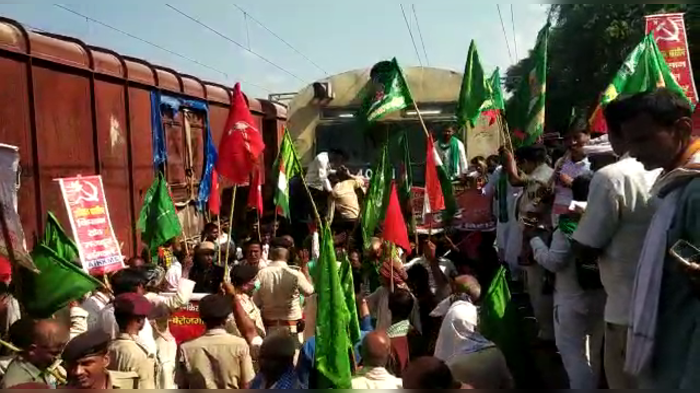 Bharat Bandh in Bihar Live : पटना में तोड़फोड़ तो जहानाबाद में बंद समर्थकों ने रोकी रेल, जानिए लाइव अपडेट्स