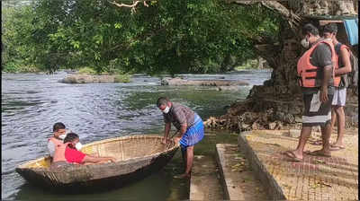 2 ஊசி போட்டவர்களுக்காக ஓபன் ஆன ஒகேனக்கல்: குவிந்து கிடக்கும் மக்கள்!