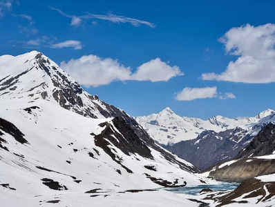 Kahnmigar Glacier: लाहौल-स्पीतीनजिक खंमीगर ग्लेशिअरमध्ये १४ ट्रेकर्स अडकले; थंडीनं दोघांचा मृत्यू